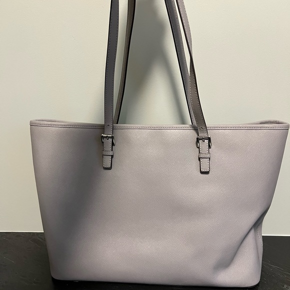 Light Grey Michael Kors Jet Set Tote - Picture 2 of 7